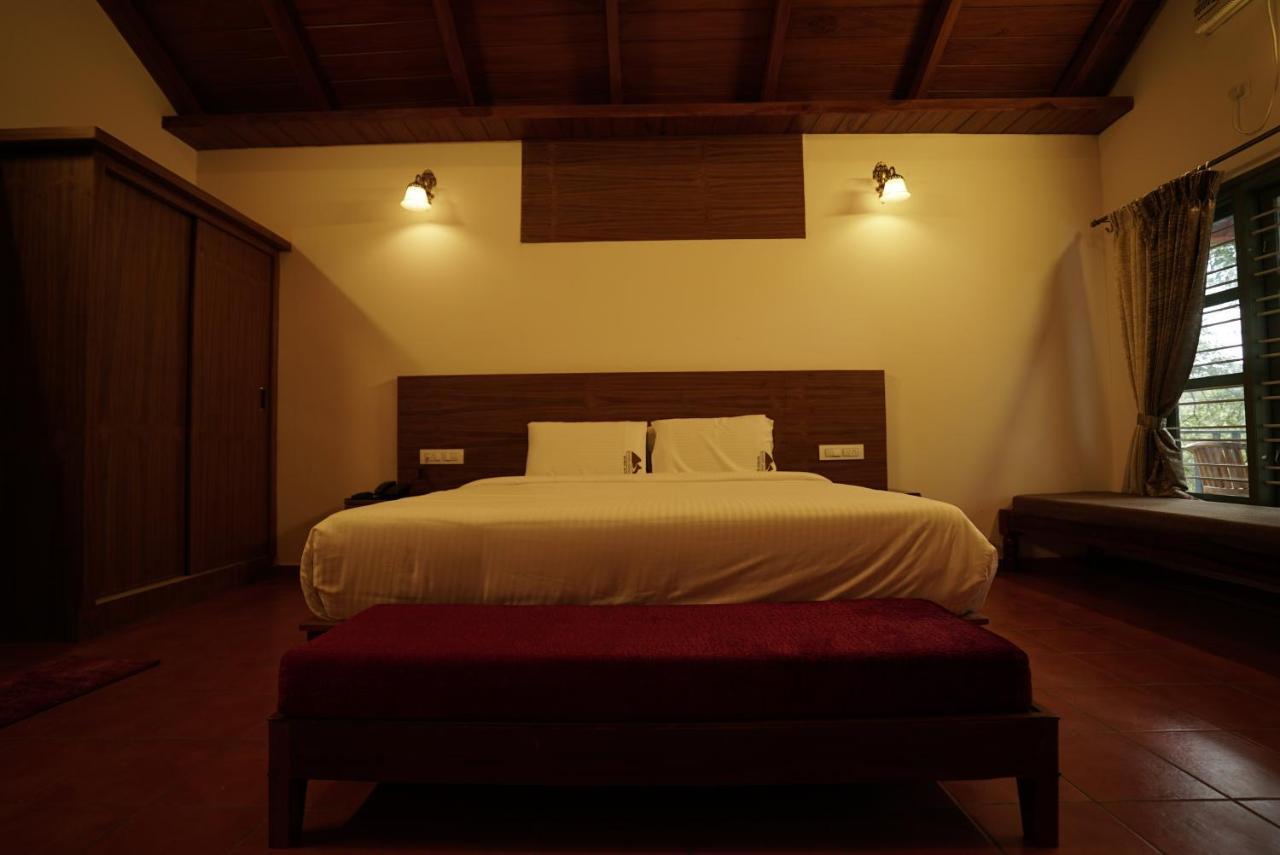Coorggavadana Hotel Madikeri Exterior photo