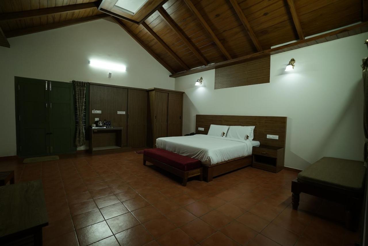 Coorggavadana Hotel Madikeri Exterior photo