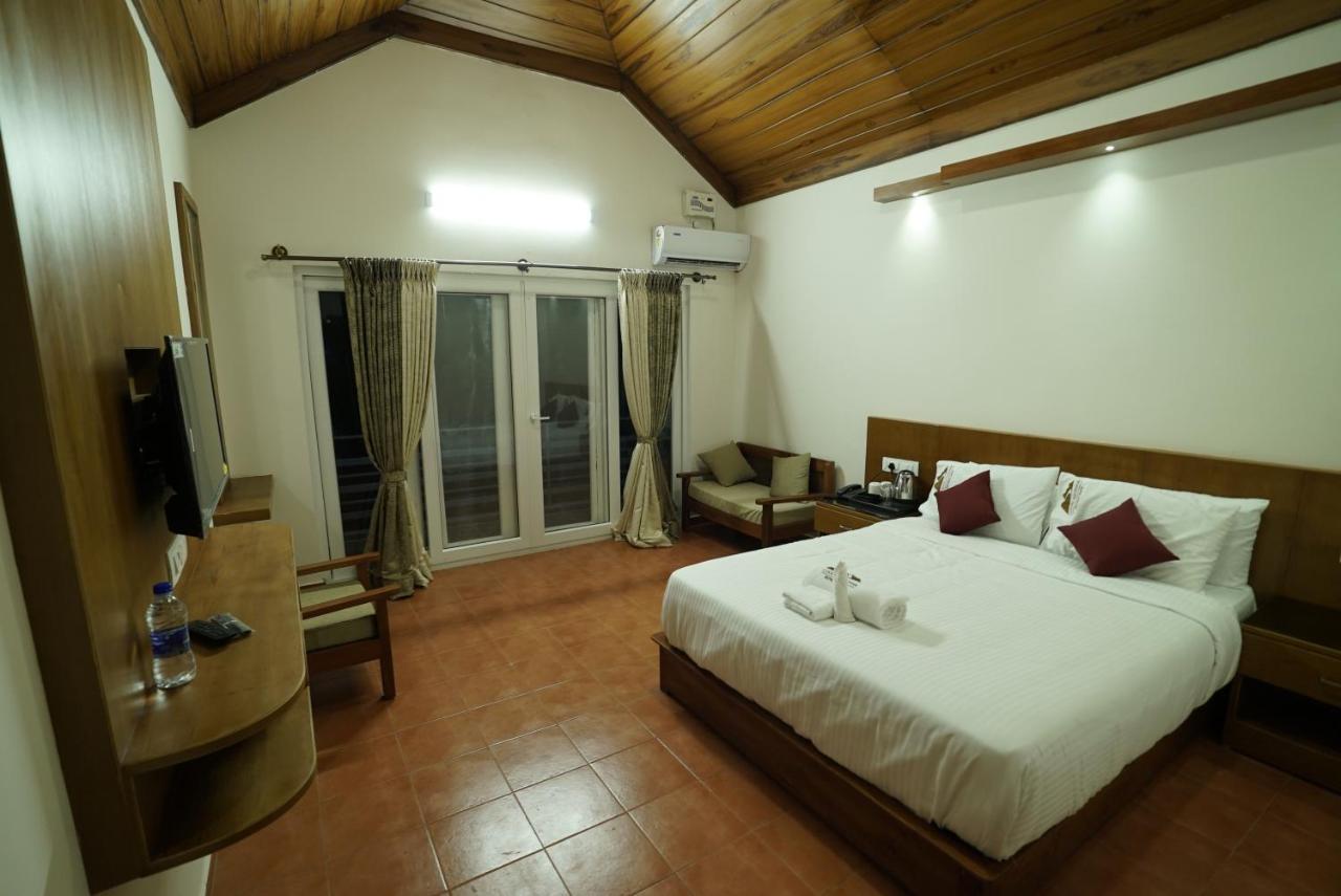 Coorggavadana Hotel Madikeri Exterior photo