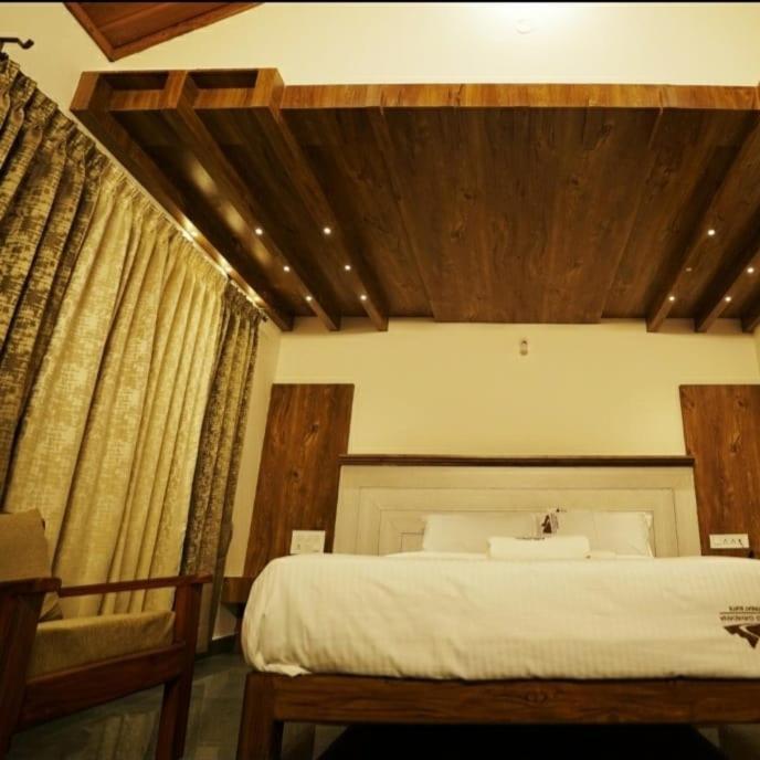 Coorggavadana Hotel Madikeri Exterior photo