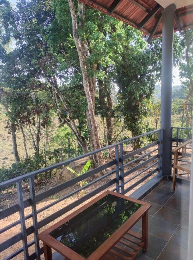 Coorggavadana Hotel Madikeri Exterior photo