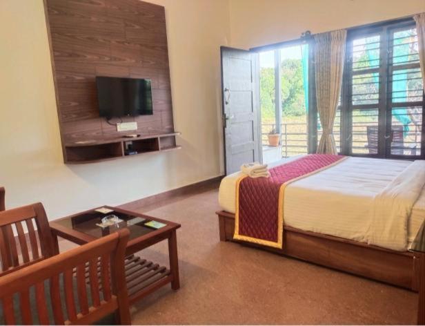 Coorggavadana Hotel Madikeri Exterior photo