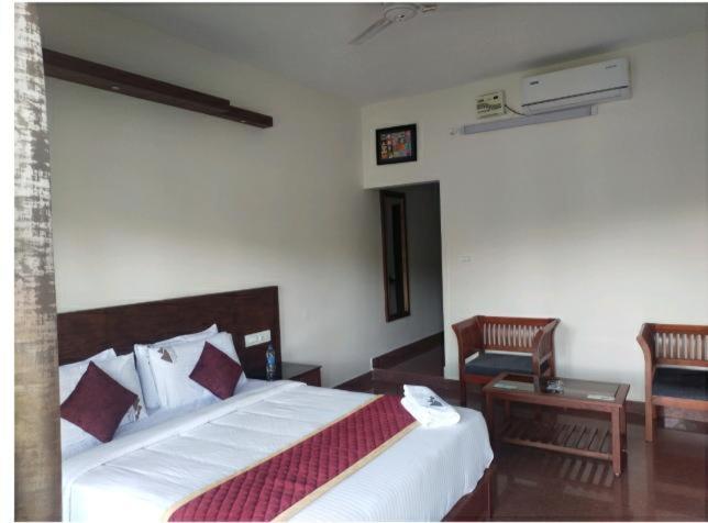 Coorggavadana Hotel Madikeri Exterior photo
