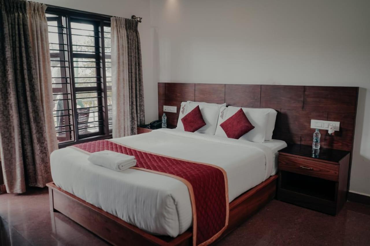 Coorggavadana Hotel Madikeri Exterior photo